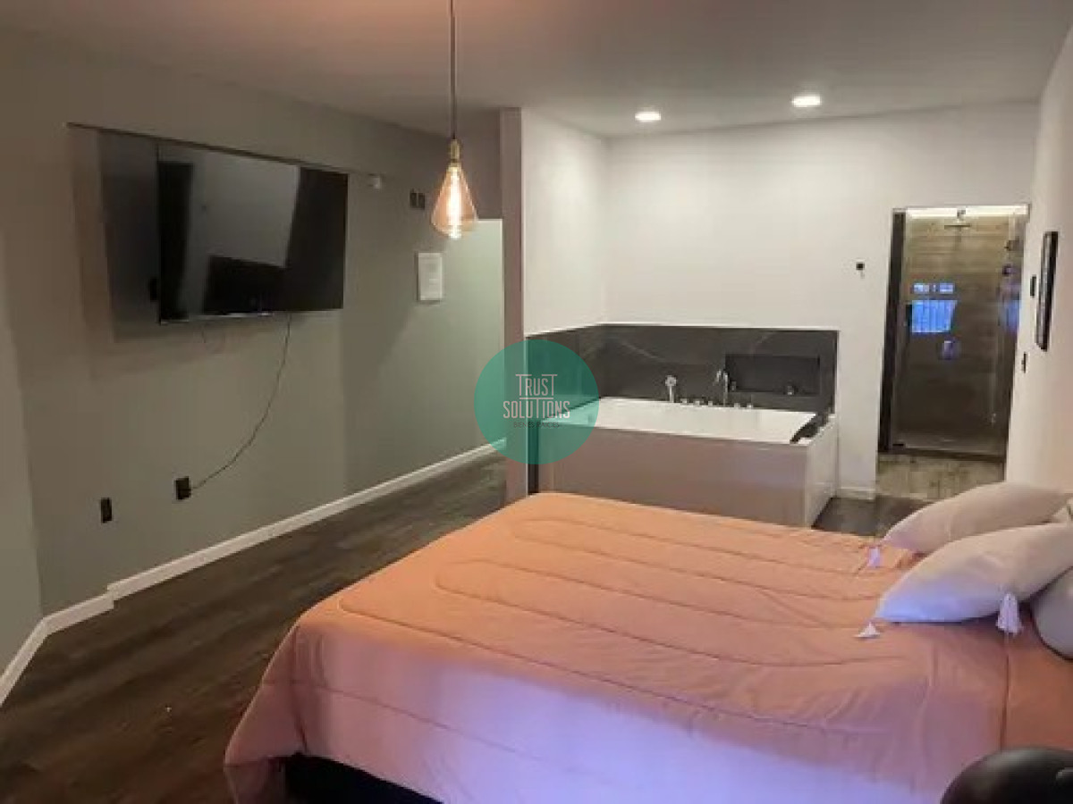 Casa ID.826 - Venta y Alquiler Anual Casa 5D Lugano Punta con Piscina y Barbacoa 