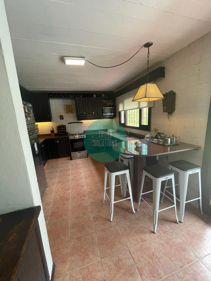 Casa ID.337 - Venta y Alquiler Anual Casa Lugano Punta 4 D Piscina 