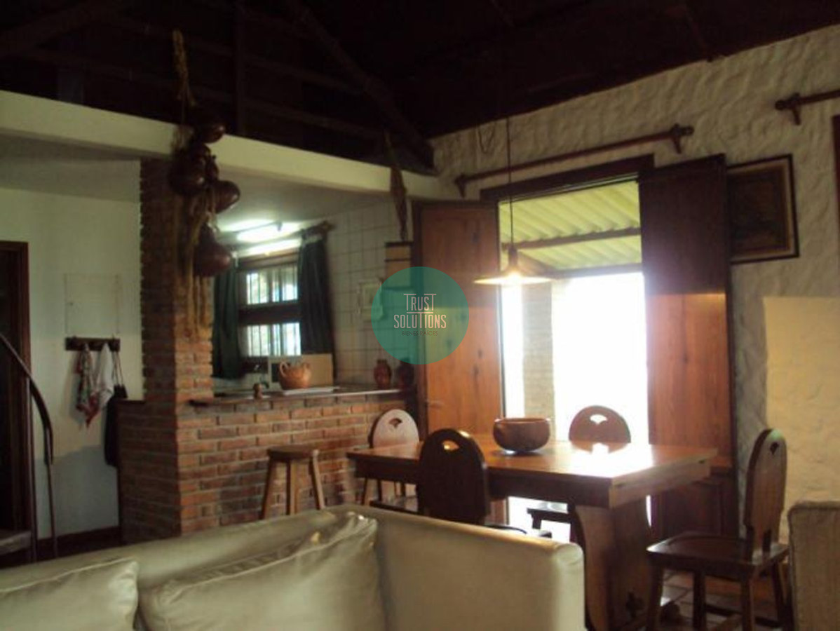 Casa ID.1470 - Hermosa casa sobre el mar