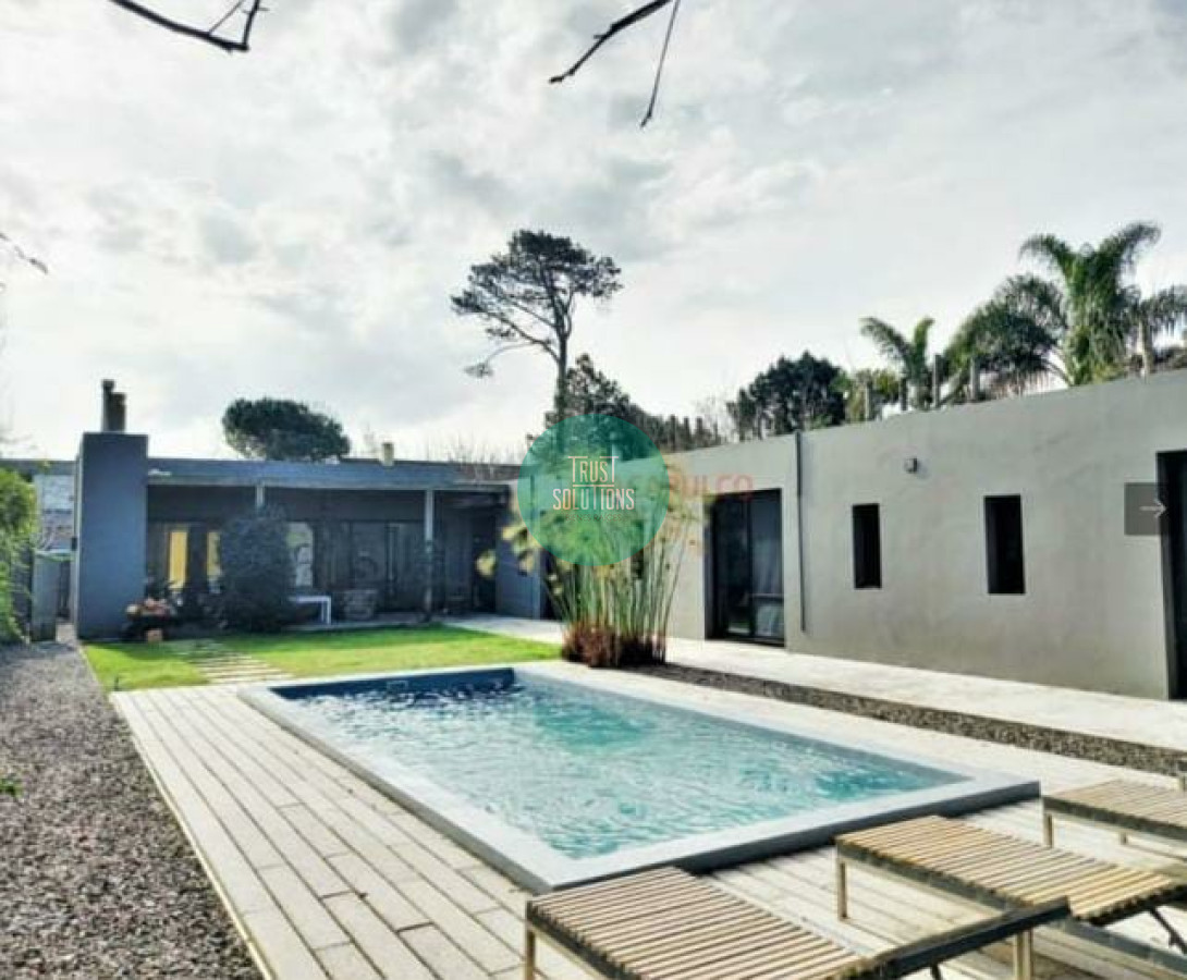 Casa ID.607 - Venta y Alquiler Anual Casa 3D y dep serv Barrio privado Lugano con Piscina  