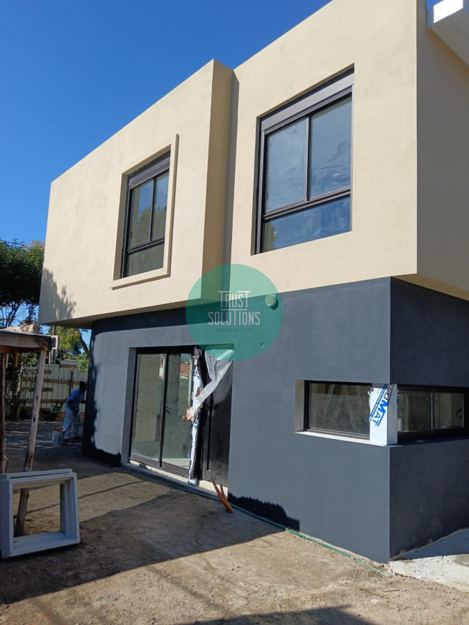 Casa ID.1613 - HERMOSO PH A ESTRENAR EN VENTA EN ZONA DE COLEGIOS DE CARRASCO NORTE