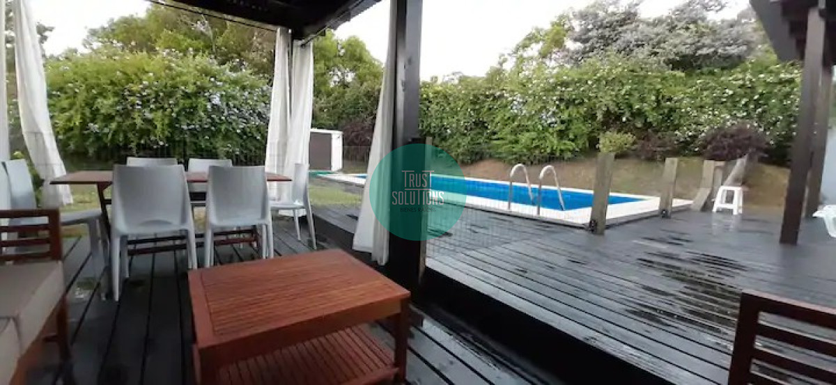 Casa ID.404 - Venta Divina Casa 4D  Rincón del indio Punta con Piscina y Barbacoa 