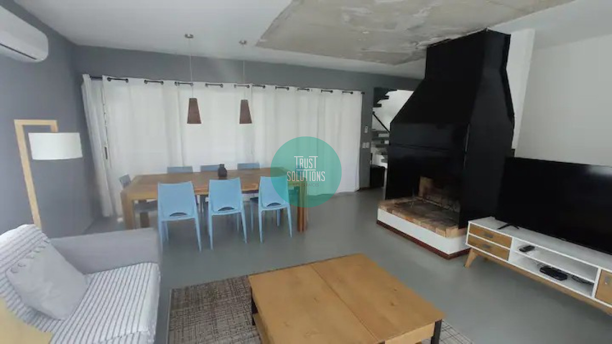 Casa ID.404 - Venta Divina Casa 4D  Rincón del indio Punta con Piscina y Barbacoa 