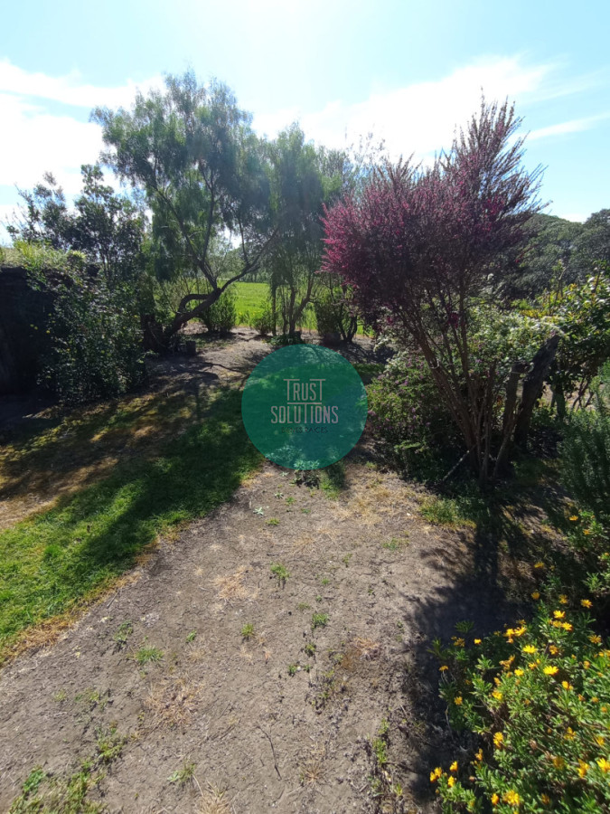 Casa ID.1858 - Venta Casa de campo en Colonia a pasos de la plaza de toro