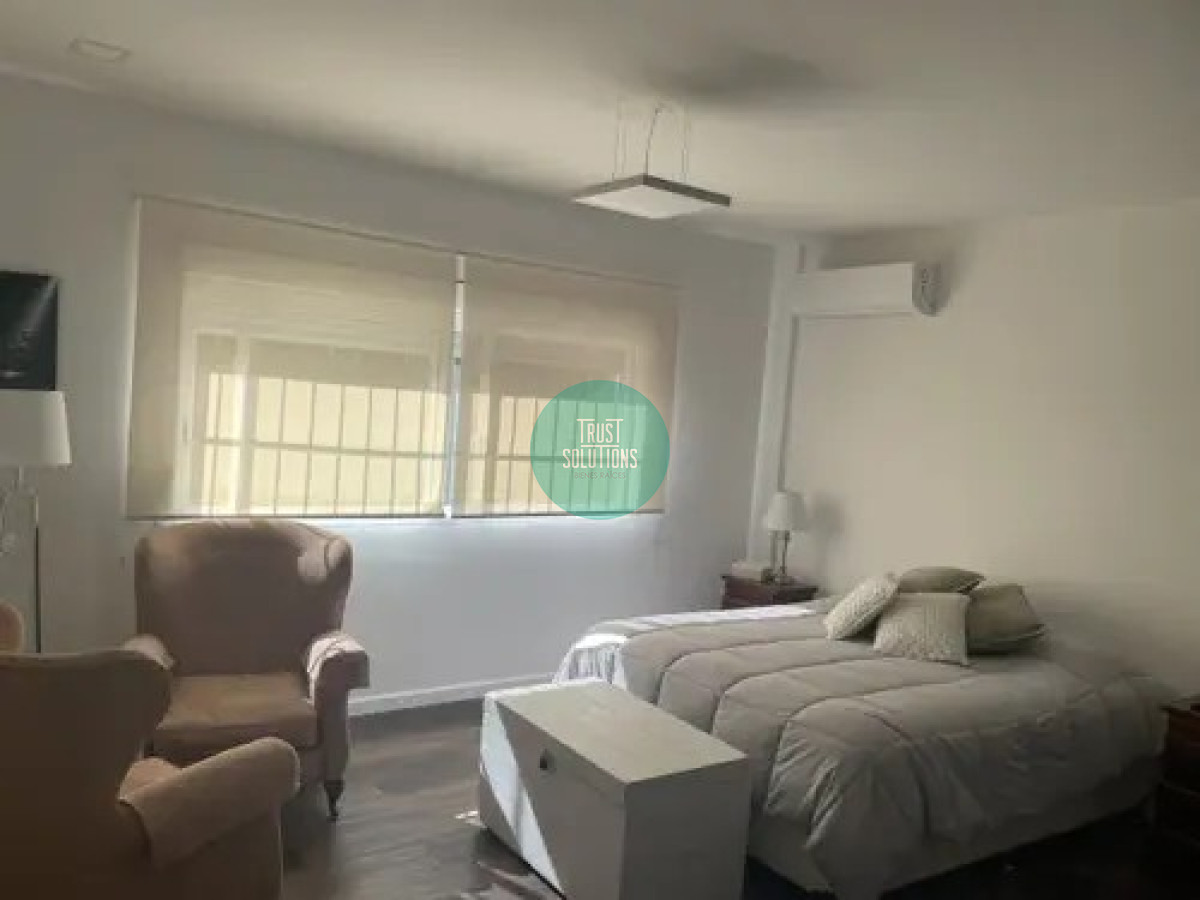Casa ID.826 - Venta y Alquiler Anual Casa 5D Lugano Punta con Piscina y Barbacoa 