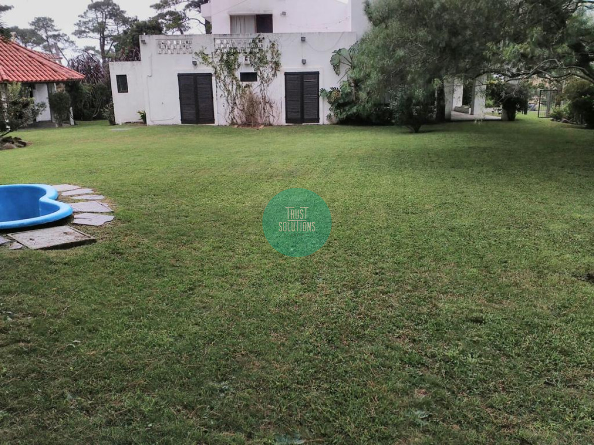 Casa ID.378 - Venta y Alquiler Anual Casa Mansa Punta 4D dep prox mar 