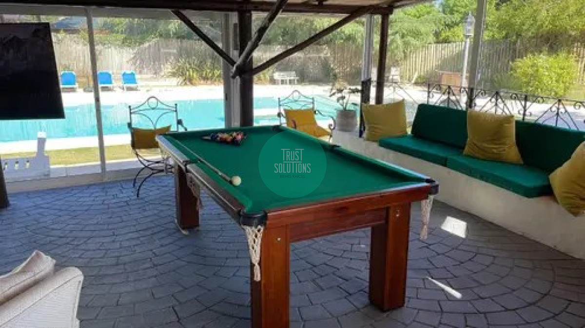 Casa ID.826 - Venta y Alquiler Anual Casa 5D Lugano Punta con Piscina y Barbacoa 