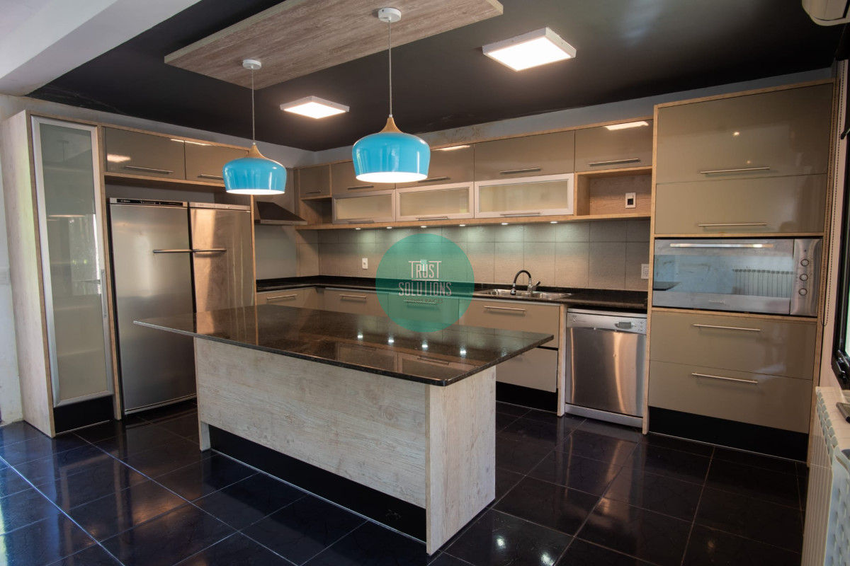 Casa ID.477 - Venta Casa Barrio Privado Punta 3D dep serv Piscina Barbacoa 