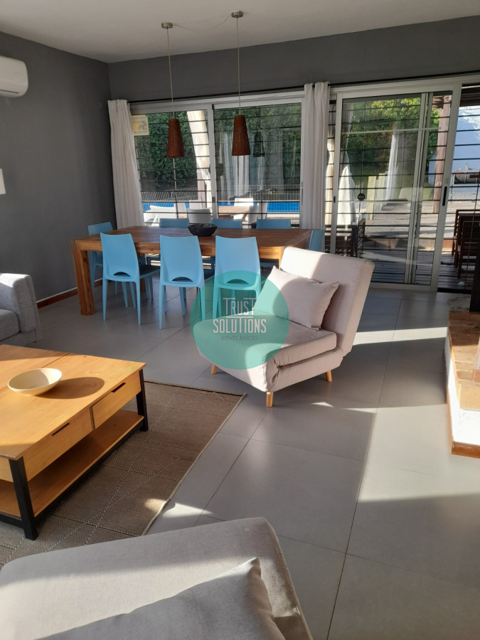 Casa ID.404 - Venta Divina Casa 4D  Rincón del indio Punta con Piscina y Barbacoa 