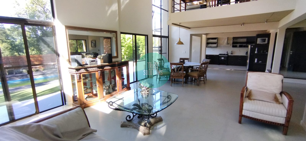 Casa ID.1205 - Alquiler Anual y de Temporada Casa 5D Brava Punta con Piscina 