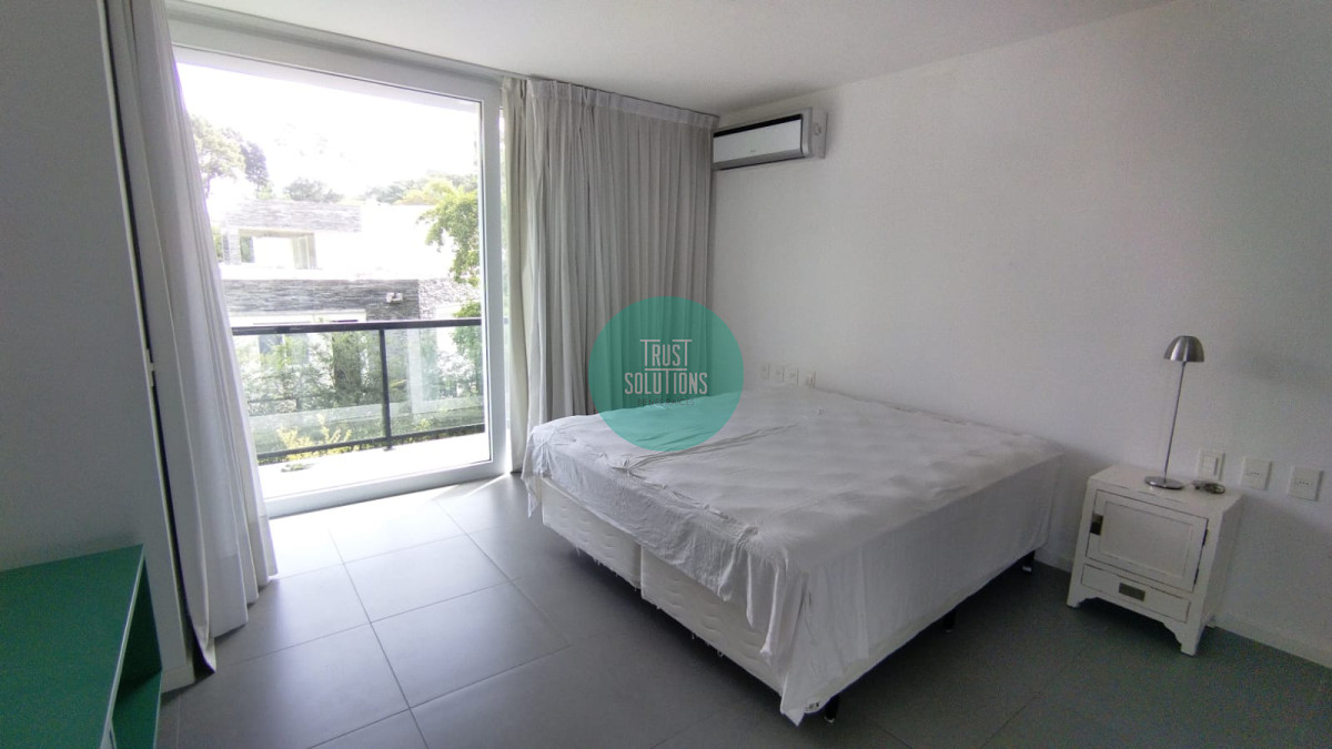 Casa ID.1108 - Venta Casa 5 suites Barrio privado Mansa Punta con Piscina  