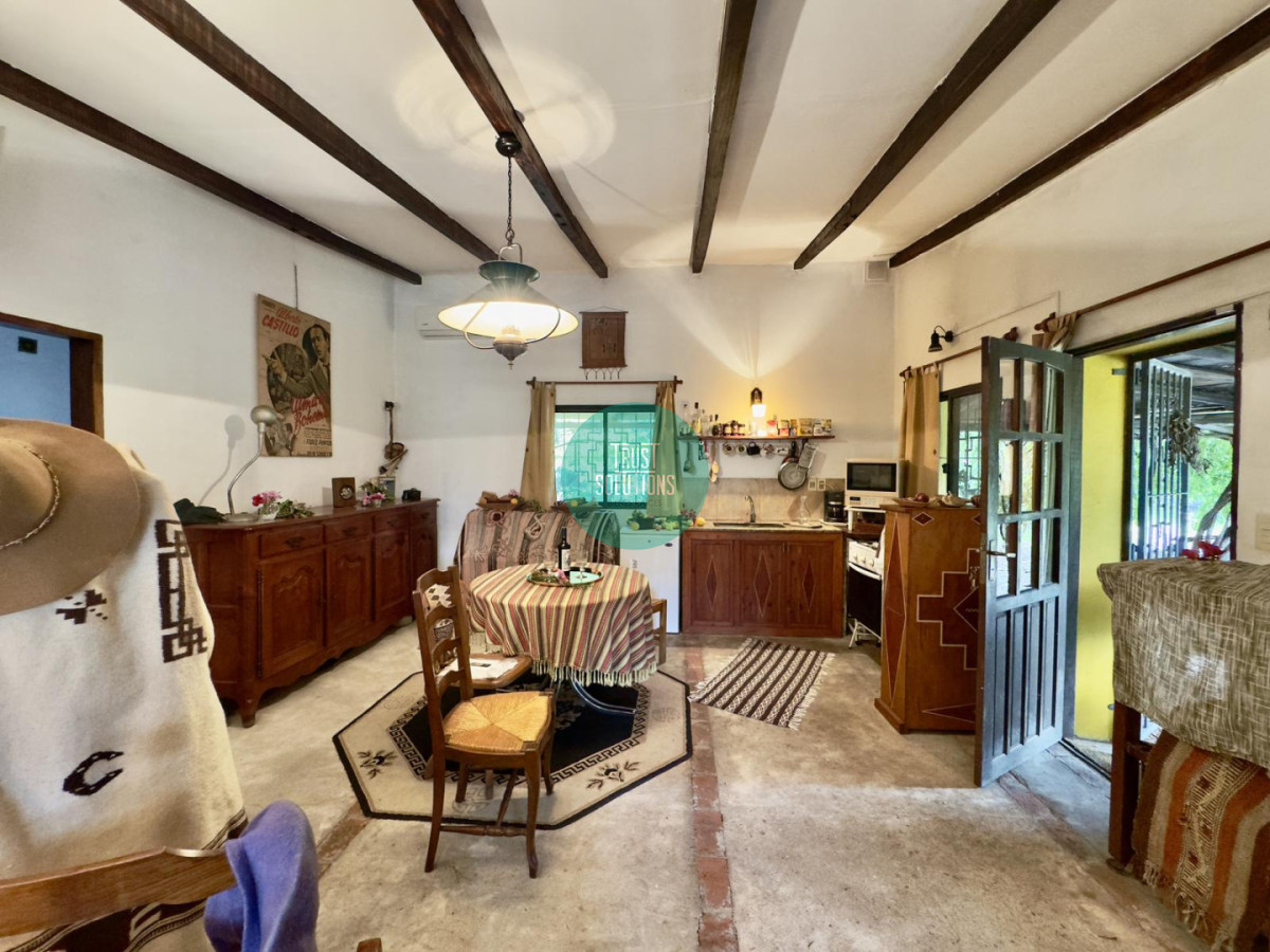 Casa ID.1858 - Venta Casa de campo en Colonia a pasos de la plaza de toro