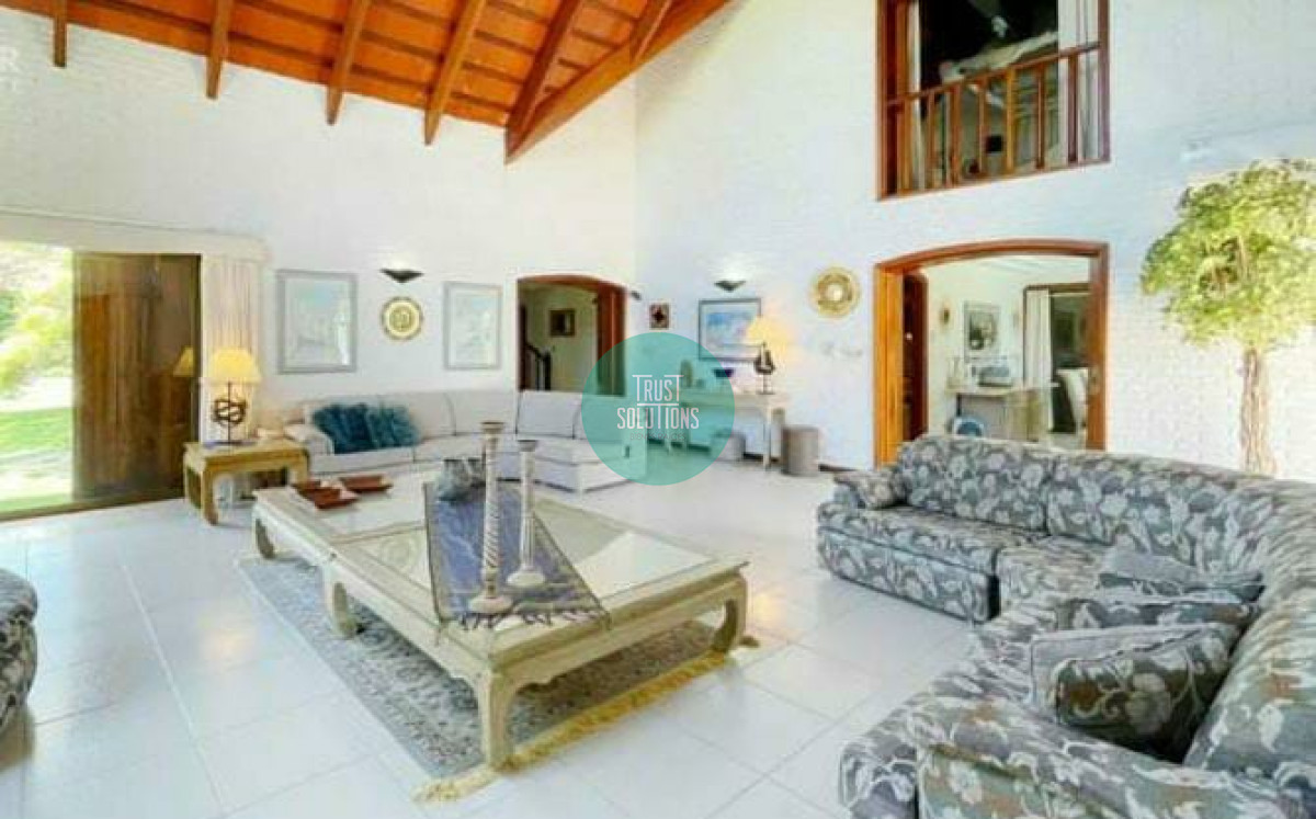 Casa ID.51 - Venta y Alquiler Temporada Casa 4D San Rafael Punta con Piscina a metros del mar 