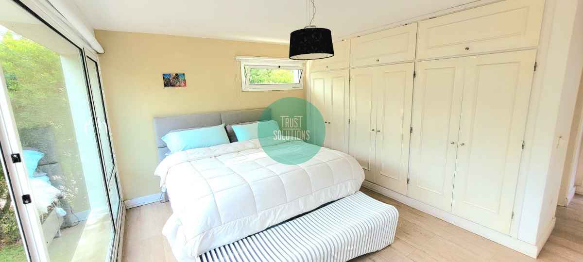 Casa ID.1663 - Venta y Alquiler Anual Casa 4D y dep de serv Lugano Punta con Piscina climatizada 