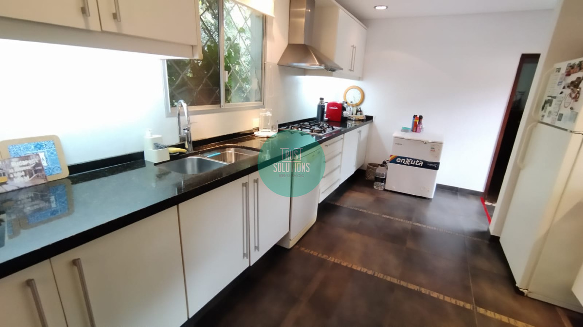 Casa ID.1469 - Venta Casa 4D Mansa Punta con Piscina 