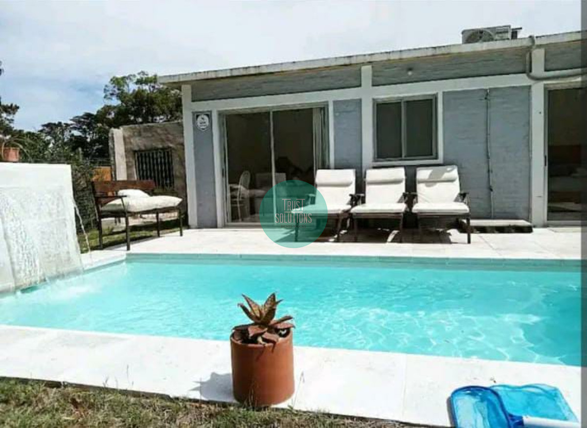 Casa ID.1004 - Alquiler de Temporada moderna Casa 4D Lucano Punta con Piscina climatizada y Barbacoa 