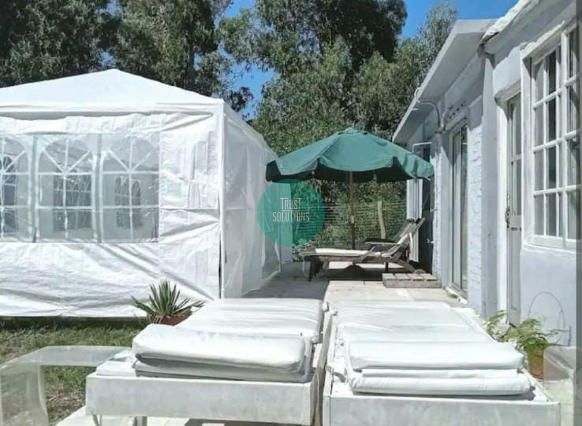 Casa ID.1004 - Alquiler de Temporada moderna Casa 4D Lucano Punta con Piscina climatizada y Barbacoa 