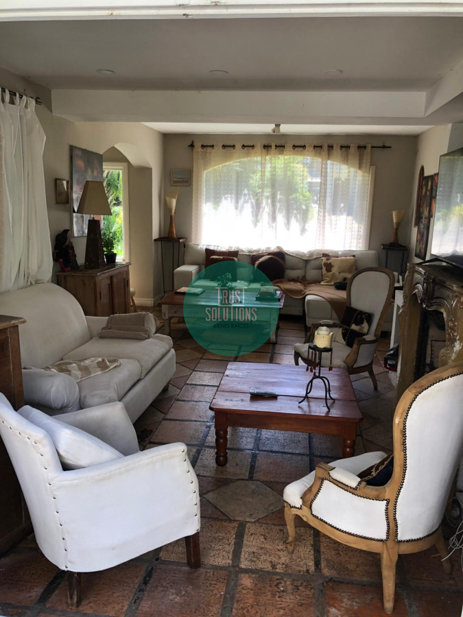 Casa ID.1459 - Alquiler Anual Casa 3D y dep de huéspedes Pinares Punta con Piscina 