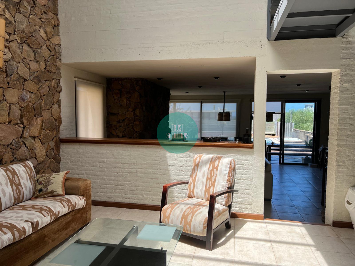 Casa ID.1632 - Alquiler de Temporada Casa 5D Montoya Punta con Piscina y vista al mar 