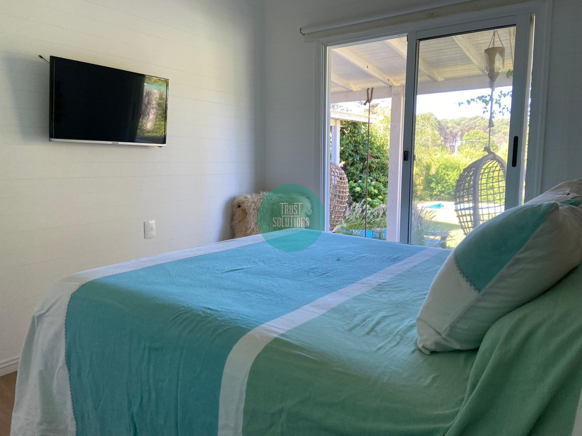 Casa ID.416 - Alquiler temporada Casa 4D Rincón del indio Punta con Piscina 