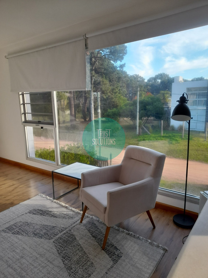 Casa ID.404 - Venta Divina Casa 4D  Rincón del indio Punta con Piscina y Barbacoa 