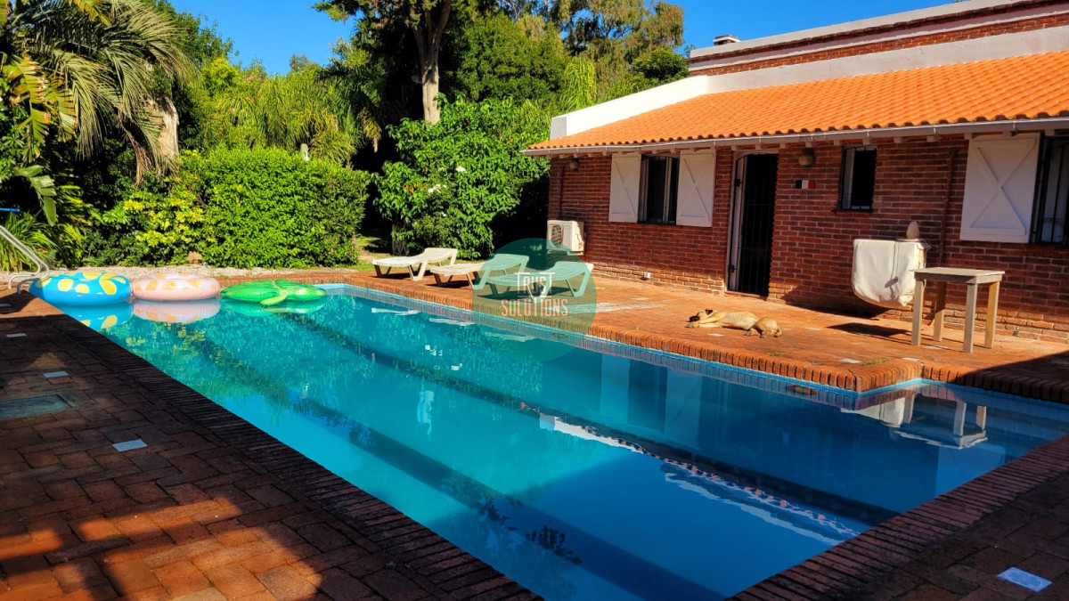 Casa ID.1106 - Alquiler Anual Casa 5D Rincón del indio Punta con Piscina 