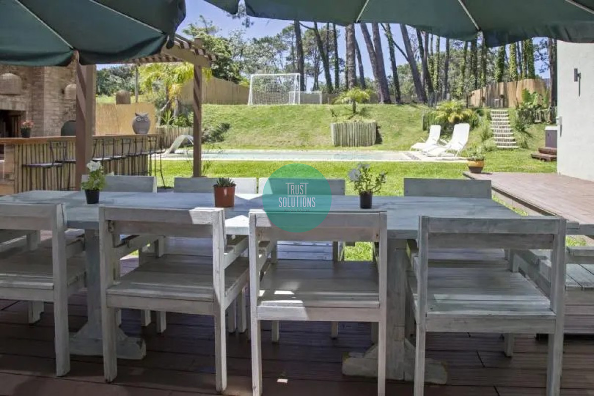 Casa ID.481 - Alquiler Anual Casa 3D San Rafael Punta con Piscina climatizada y Jacuzzi 