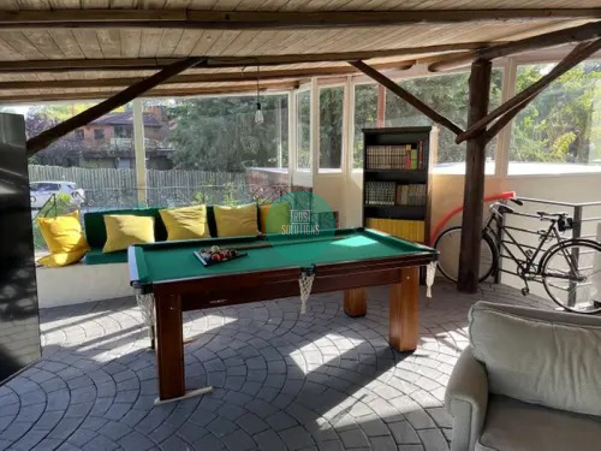 Casa ID.826 - Venta y Alquiler Anual Casa 5D Lugano Punta con Piscina y Barbacoa 