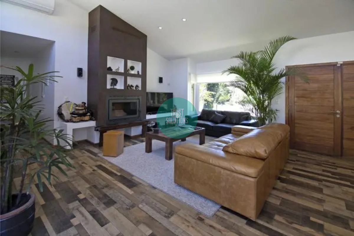 Casa ID.481 - Alquiler Anual Casa 3D San Rafael Punta con Piscina climatizada y Jacuzzi 
