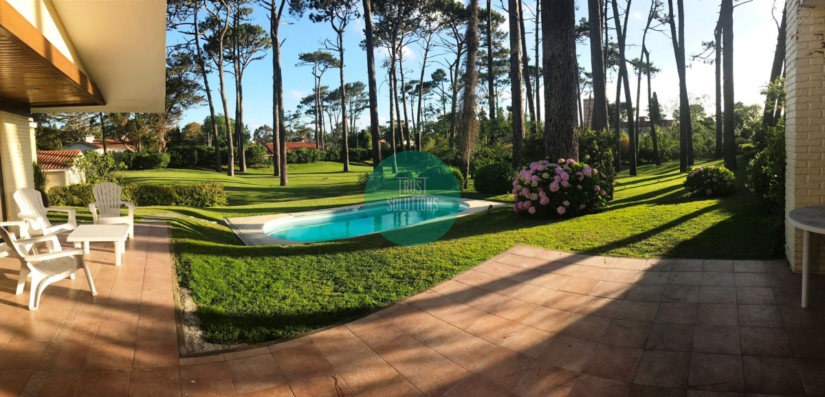 Casa ID.400 - Venta Alquiler Anual y de Temporada Casa 5D Mansa Punta gran Parque y Piscina 