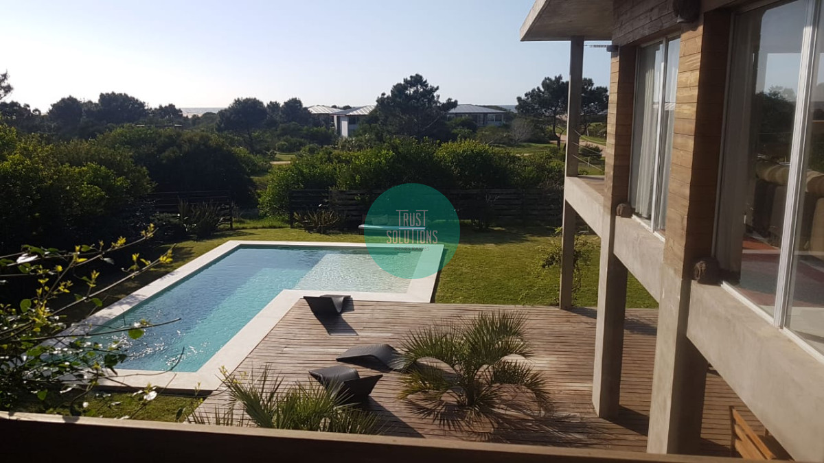 Casa ID.62 - Venta y Alquiler Temporada Espectacular Casa 5 suites y dep serv José Ignacio Punta con Piscina climatizada 