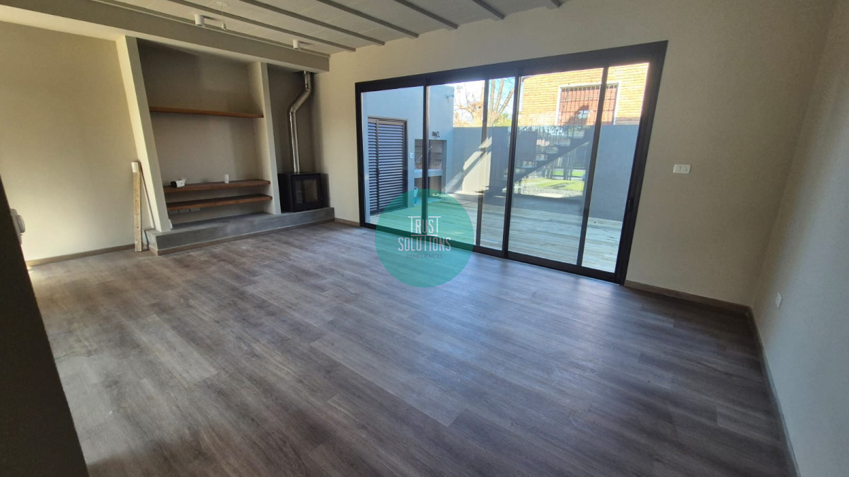 Casa ID.1613 - HERMOSO PH A ESTRENAR EN VENTA EN ZONA DE COLEGIOS DE CARRASCO NORTE