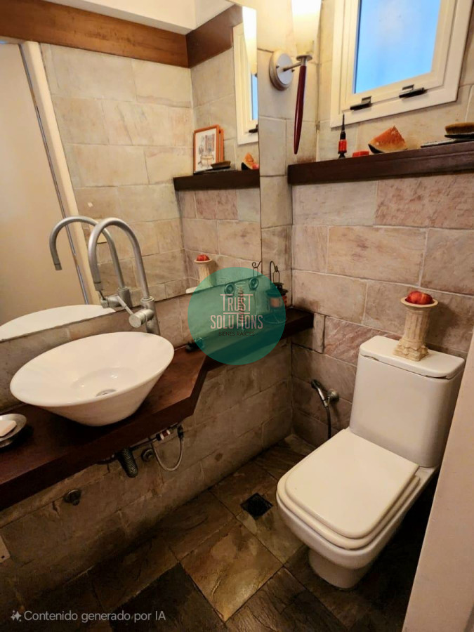 Casa ID.1425 - VENTA DE ESTUPENDA CASA EN EL PUERTO DEL BUCEO A METROS DEL MAR Y DEL LICEO FRANCES 