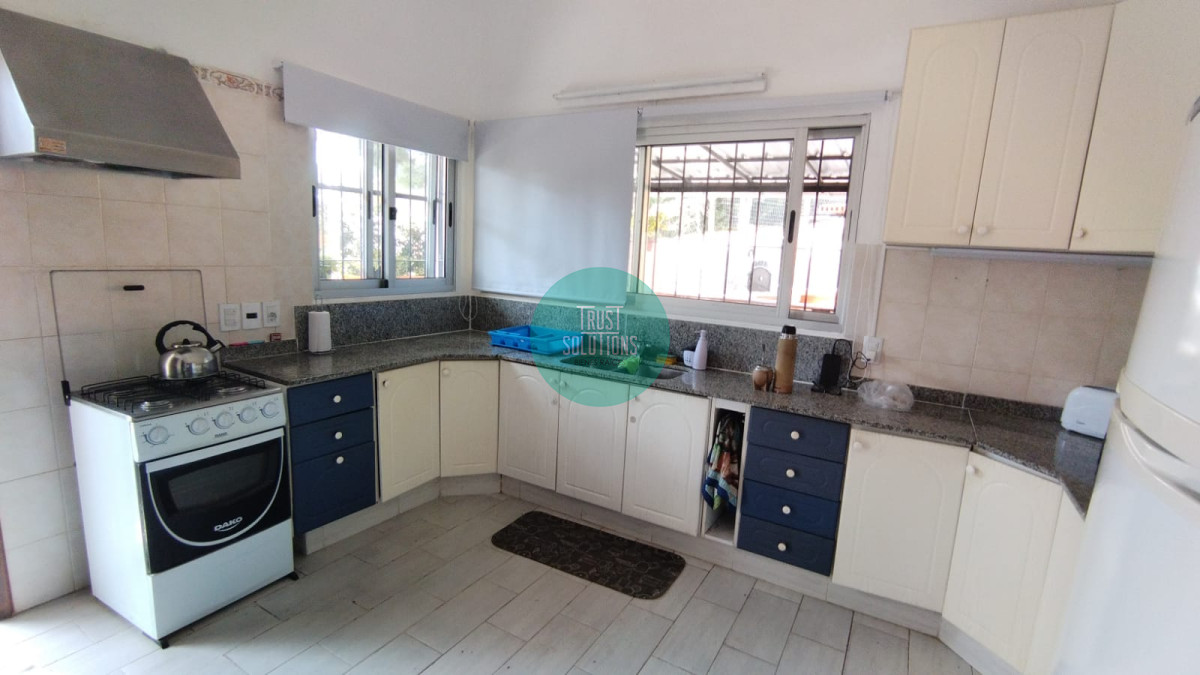 Casa ID.1323 - Alquiler Temporada Casa 4D y dep de serv San Rafael Punta con Piscina climatizada 