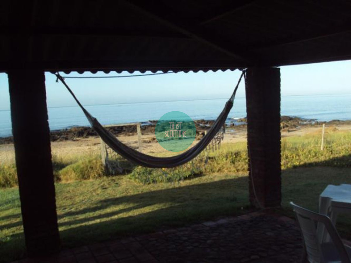 Casa ID.1470 - Hermosa casa sobre el mar