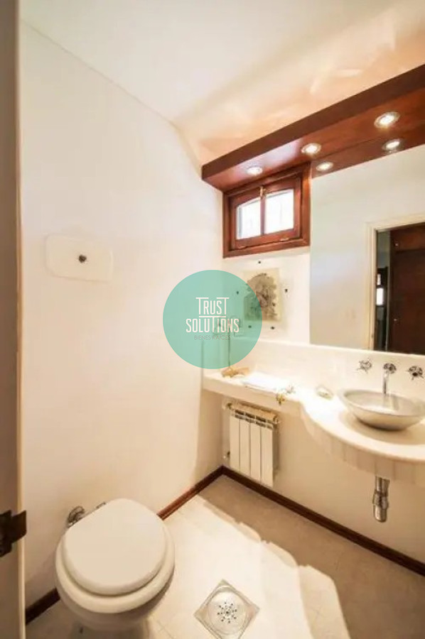 Casa ID.309 - Alquiler temporada Casa 4D + dep huéspedes Rincón del indio Punta con Piscina 
