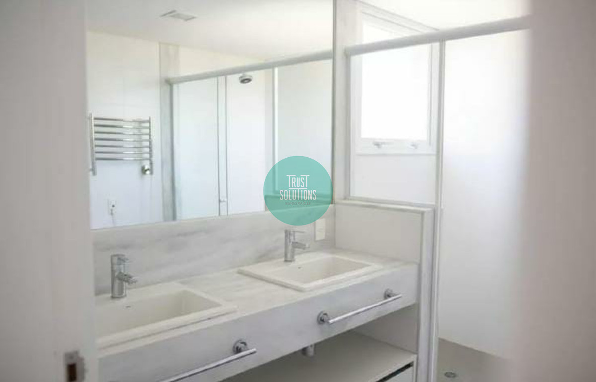 Casa ID.1108 - Venta Casa 5 suites Barrio privado Mansa Punta con Piscina  