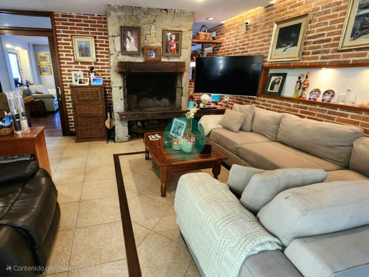 Casa ID.1425 - VENTA DE ESTUPENDA CASA EN EL PUERTO DEL BUCEO A METROS DEL MAR Y DEL LICEO FRANCES 