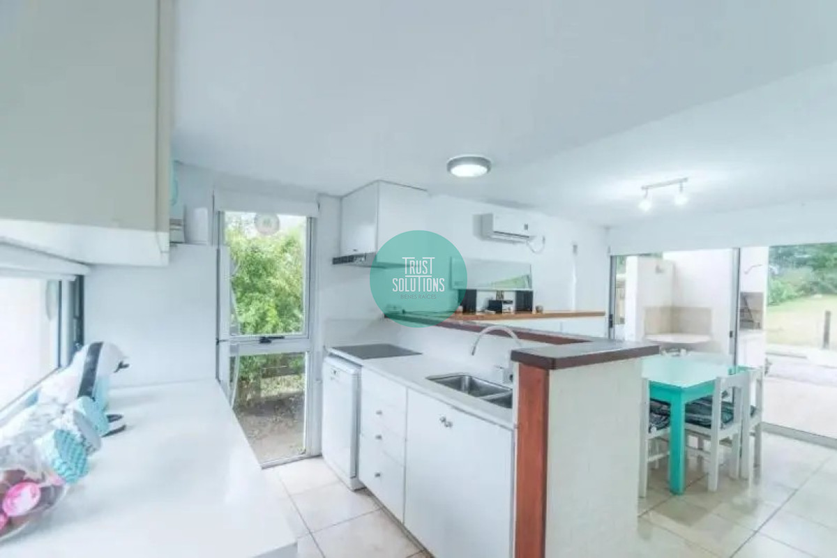Casa ID.650 - Venta Divina Casa Rincón del Indio Punta 2suites toilette a estrenar