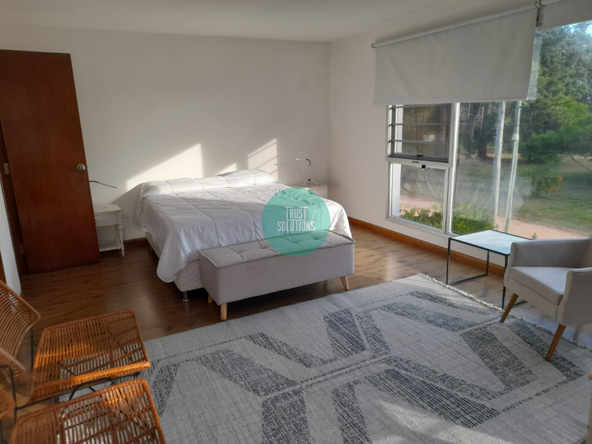 Casa ID.404 - Venta Divina Casa 4D  Rincón del indio Punta con Piscina y Barbacoa 