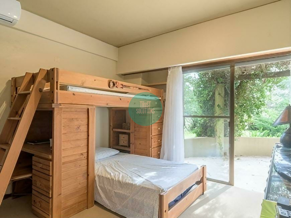 Casa ID.1205 - Alquiler Anual y de Temporada Casa 5D Brava Punta con Piscina 