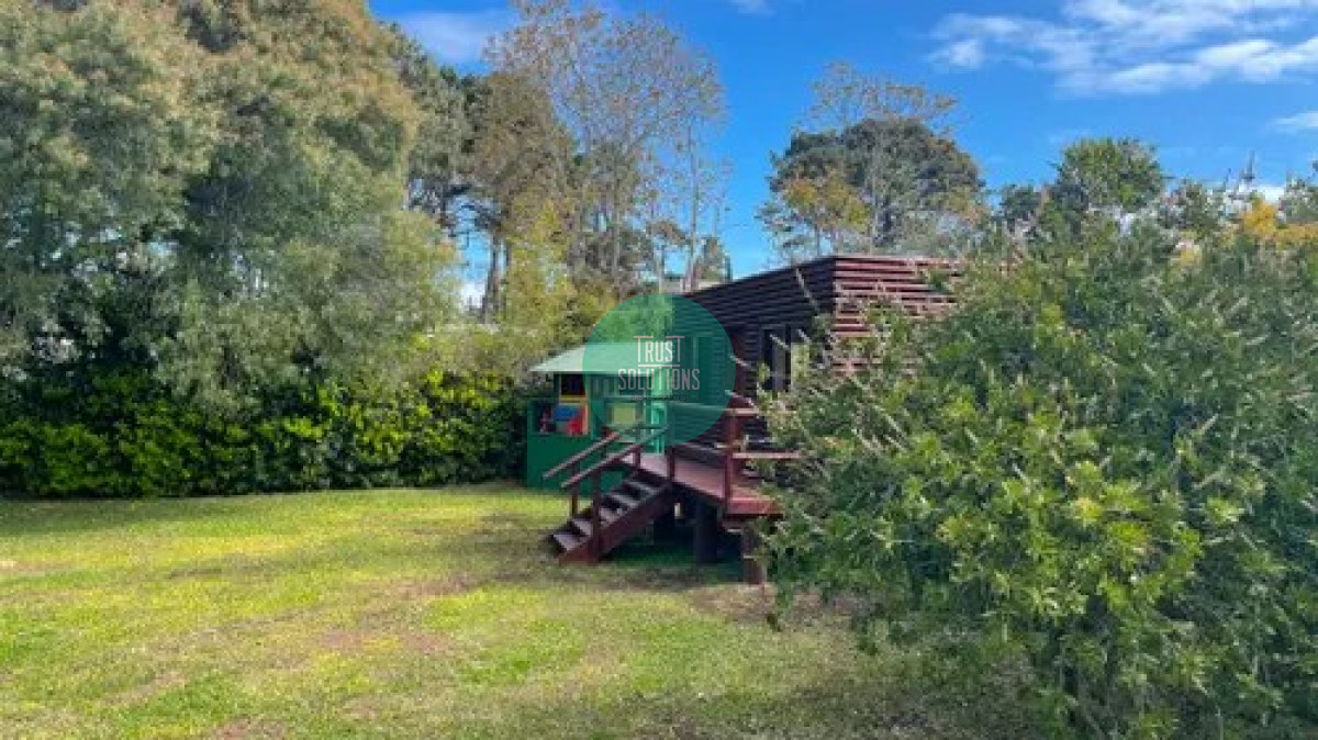 Casa ID.315 - Alquiler temporada Casa 4D y dep Lugano Punta con Piscina y cancha tenis 