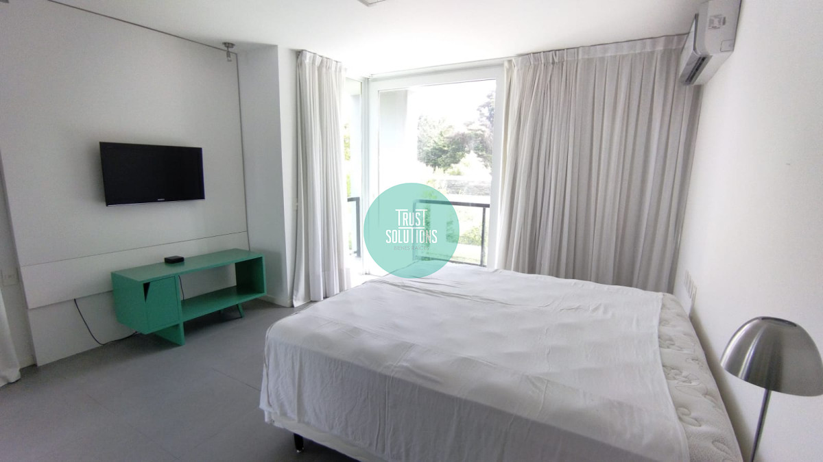 Casa ID.1108 - Venta Casa 5 suites Barrio privado Mansa Punta con Piscina  