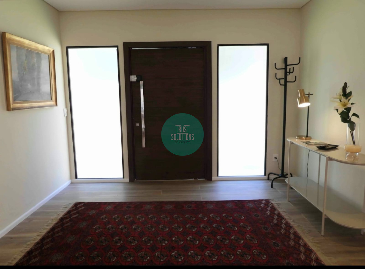 Casa ID.1430 - ALQUILER DE ESTUPENDA CASA CLÁSICA AMOBLADA EN LA MEJOR ZONA DE CARRASCO SUR
