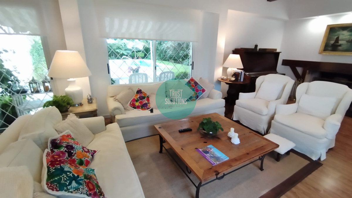 Casa ID.1469 - Venta Casa 4D Mansa Punta con Piscina 