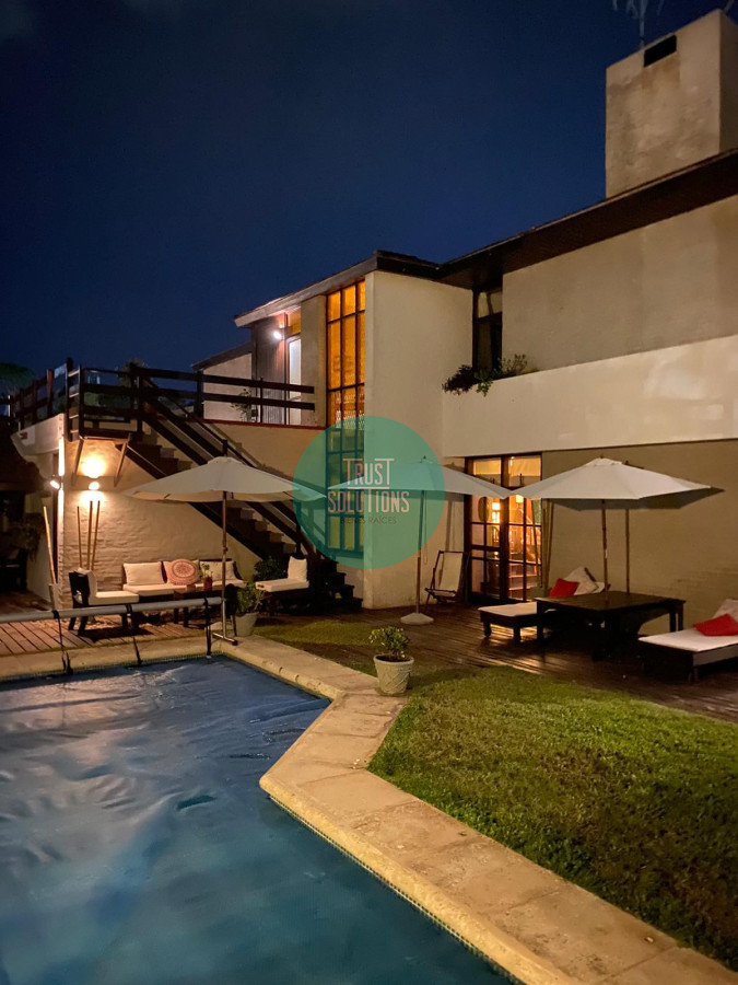 Casa ID.206 - Venta Alquiler Anual Casa Mansa Punta 5D y dep con Piscina  