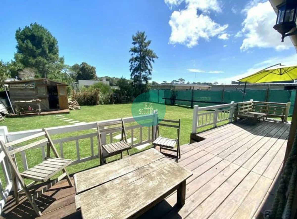 Casa ID.1008 - Venta y Alquiler Anual Casa Punta Barrio Privado 4D 
