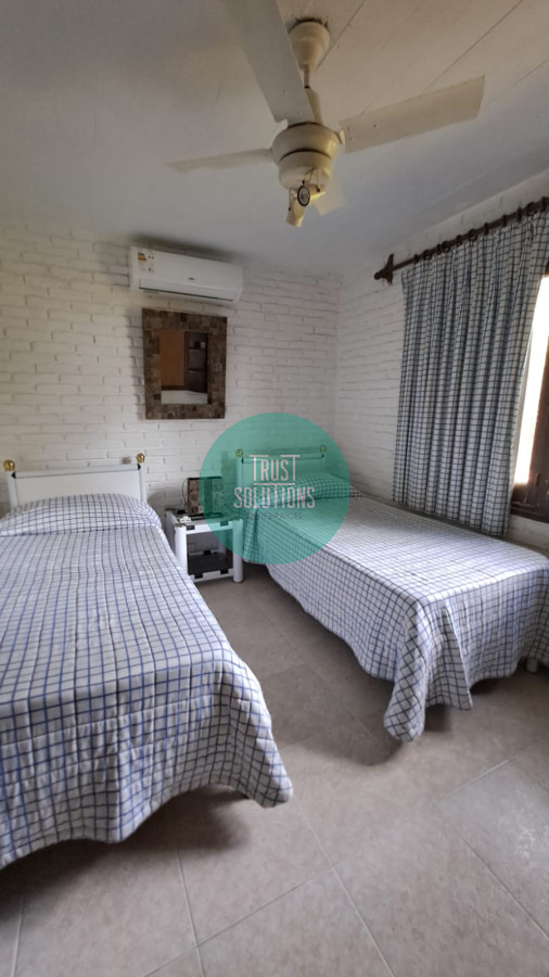 Casa ID.491 - Venta y Alquiler de Temporada Casa 4D y dep de serv Mansa Punta con Piscina a mts del mar