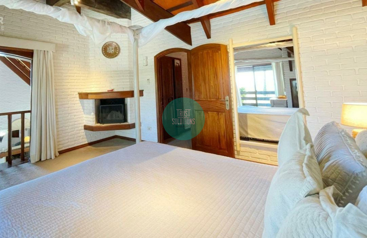Casa ID.51 - Venta y Alquiler Temporada Casa 4D San Rafael Punta con Piscina a metros del mar 