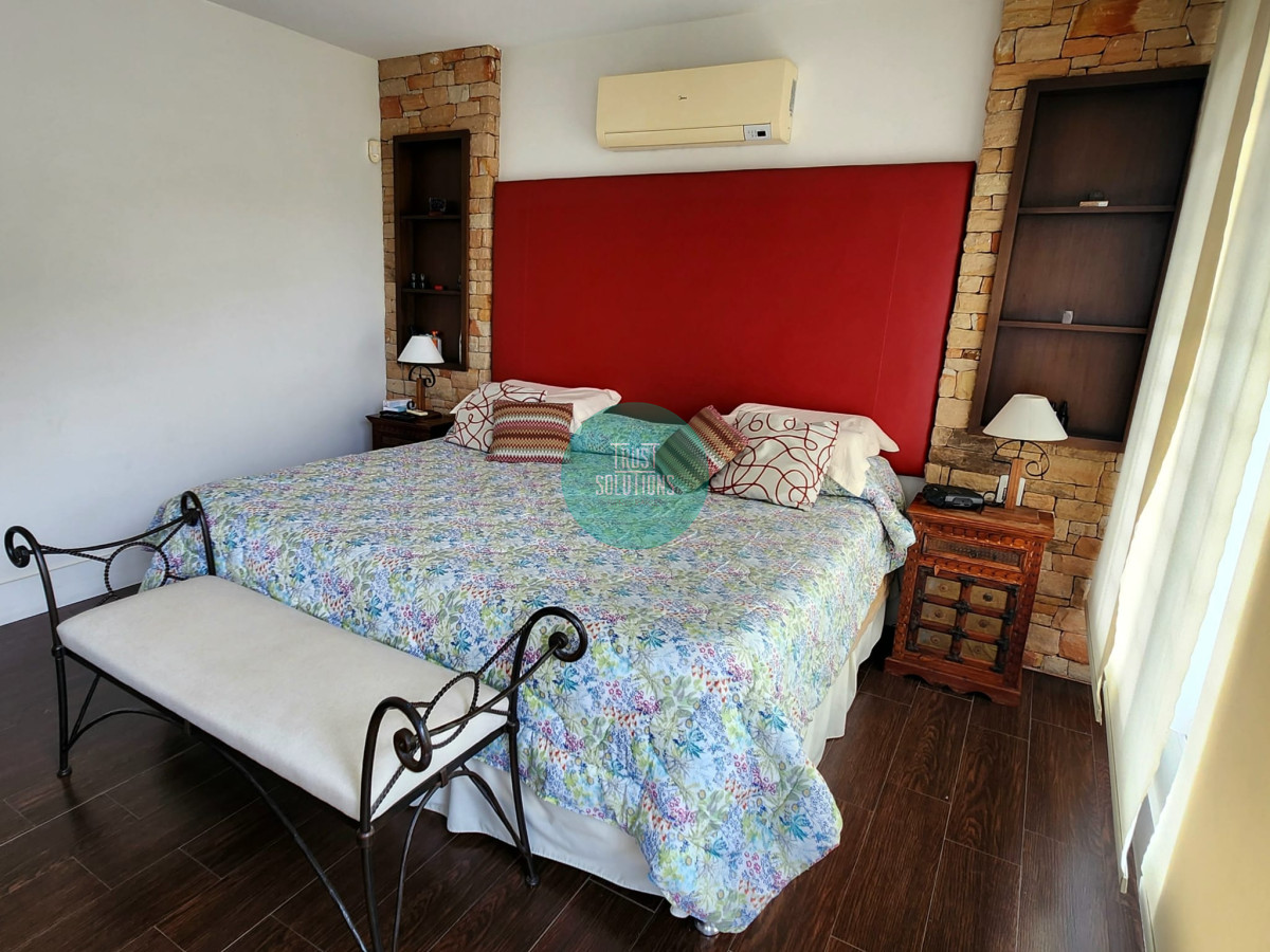 Casa ID.1431 - VENTA DE ESPECTACULAR CASA UBICADA EN EL BARRIO DE PUNTA GORDA